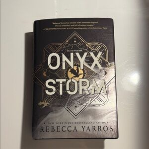 Barnes & Noble Onyx Storm Book - Black and White